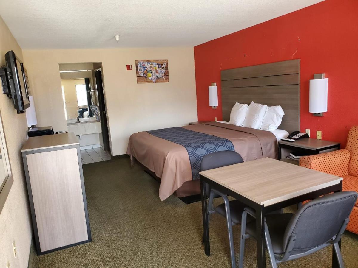 Express Inn Далас Екстериор снимка